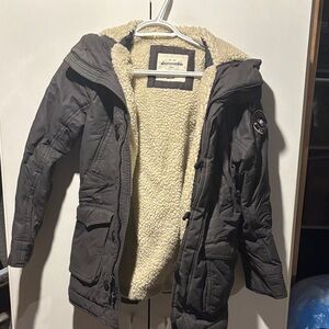 Abercrombie & Fitch Dark Gray Utility Jacket with Shearling Lining (Kids)